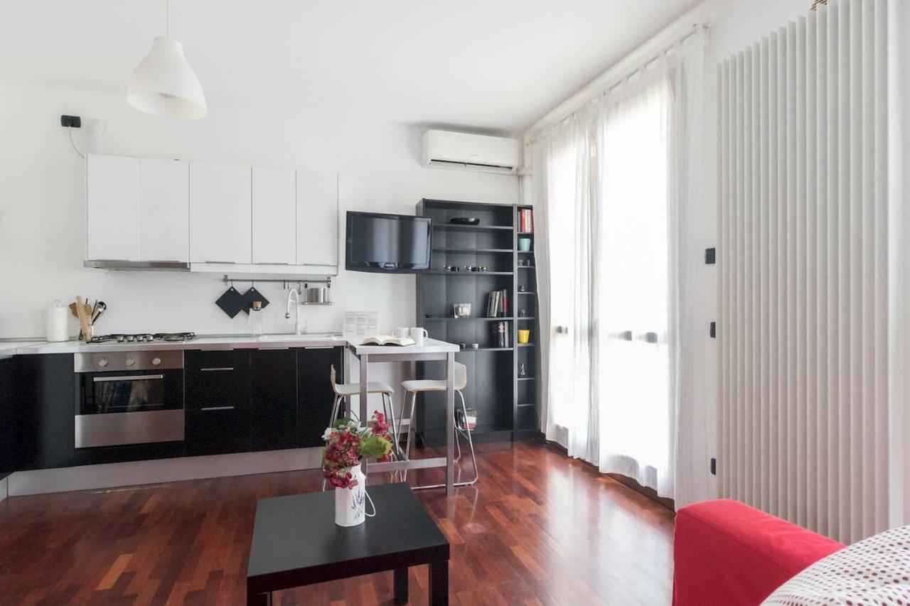 Italianway - Carrara 5 Lägenhet Milano Exteriör bild